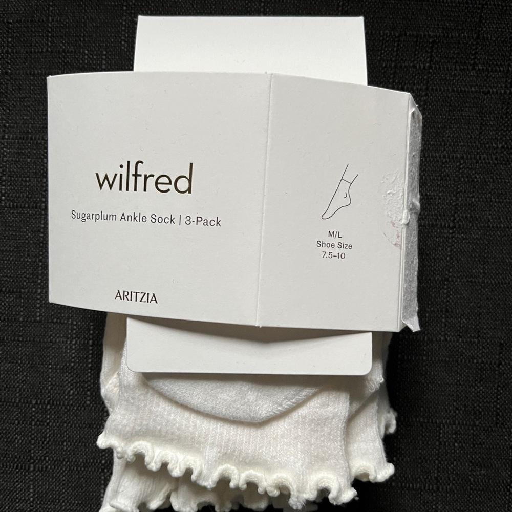 Aritzia Wilfred Sugarplum Ankle Socks 3-Pack